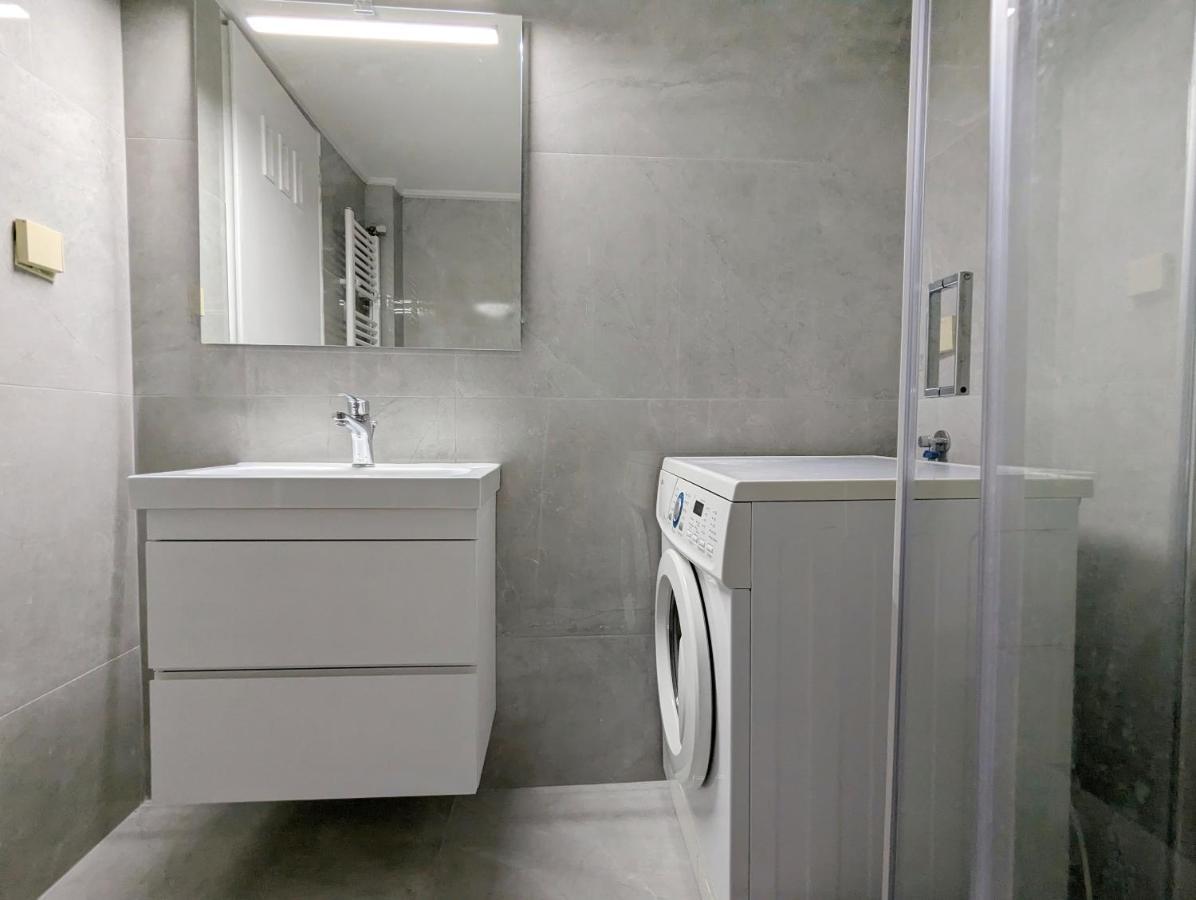 Victroria Grand Palace Apartment Atene Esterno foto