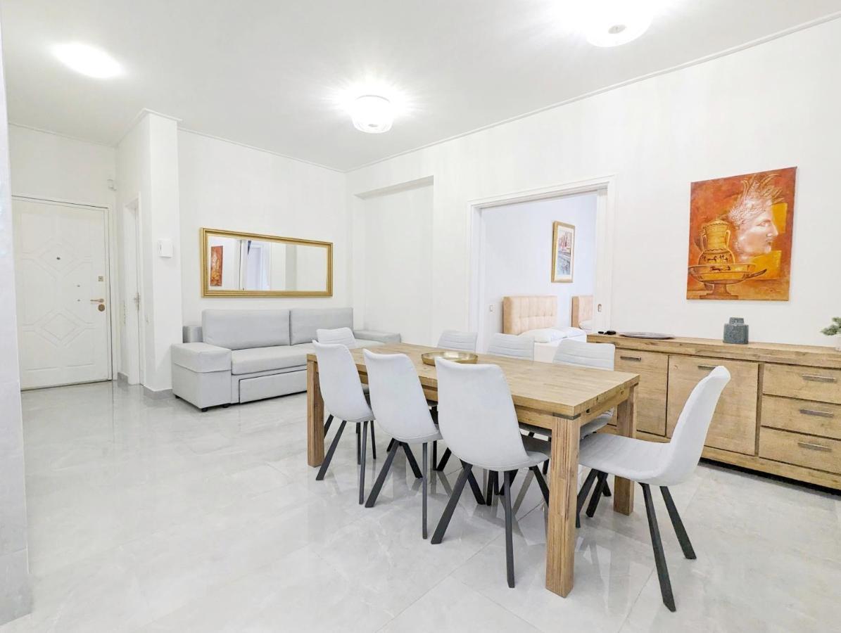 Victroria Grand Palace Apartment Atene Esterno foto