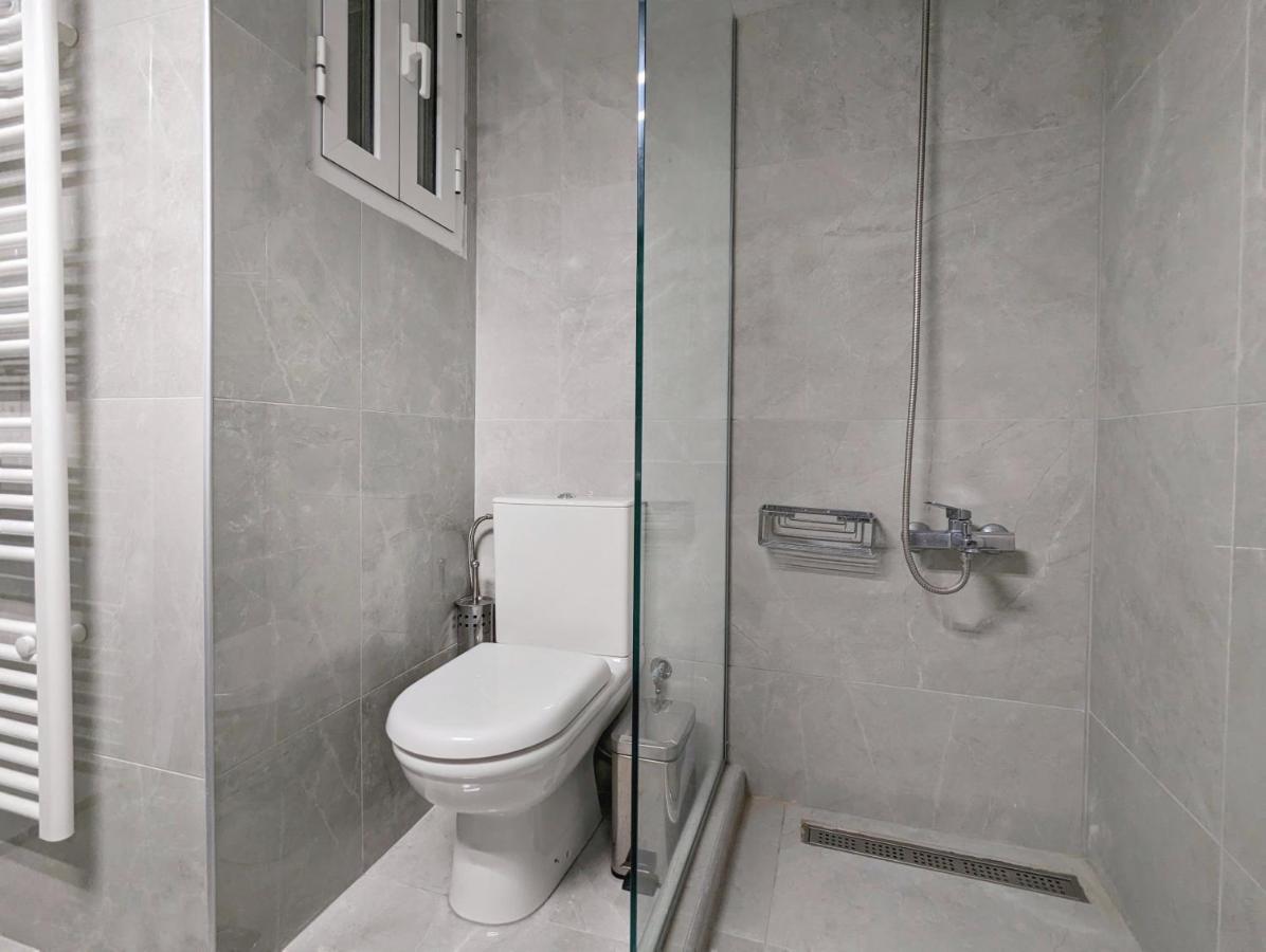 Victroria Grand Palace Apartment Atene Esterno foto