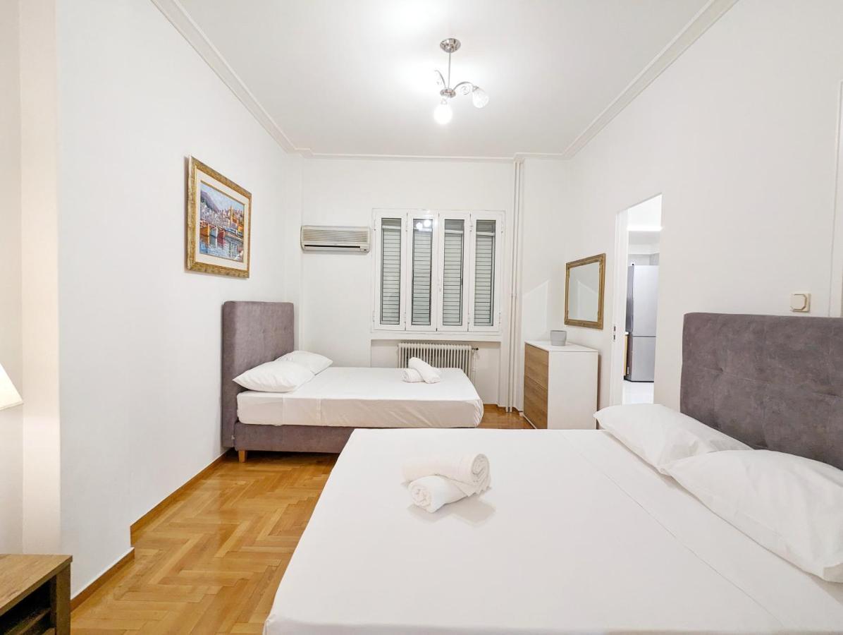 Victroria Grand Palace Apartment Atene Esterno foto