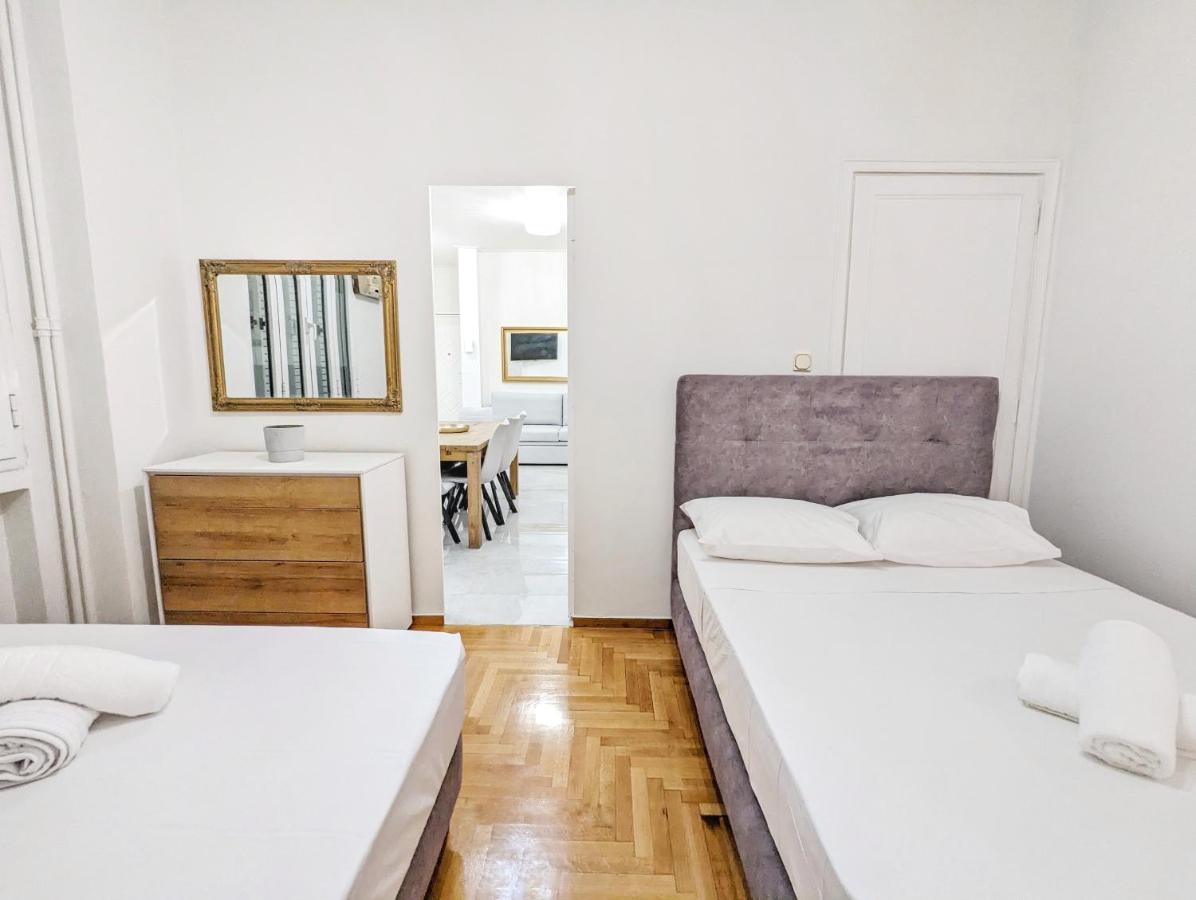 Victroria Grand Palace Apartment Atene Esterno foto