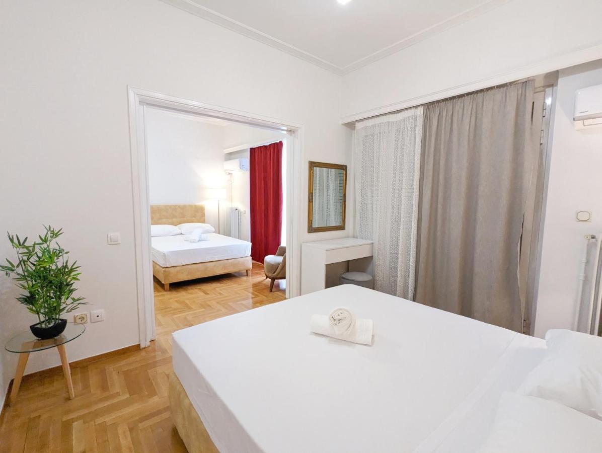 Victroria Grand Palace Apartment Atene Esterno foto