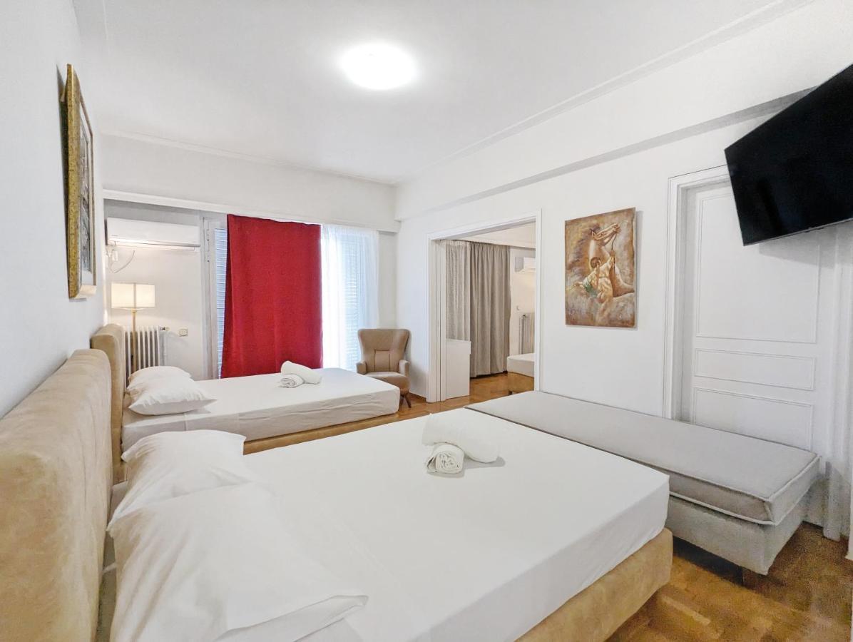 Victroria Grand Palace Apartment Atene Esterno foto