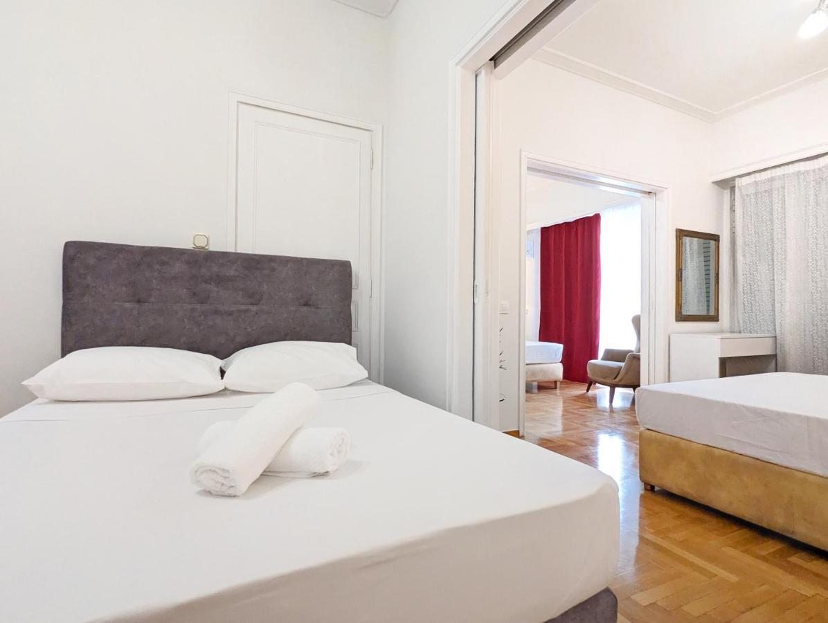 Victroria Grand Palace Apartment Atene Esterno foto