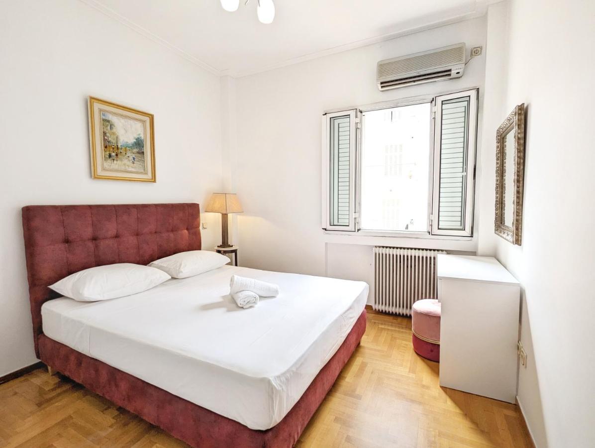 Victroria Grand Palace Apartment Atene Esterno foto